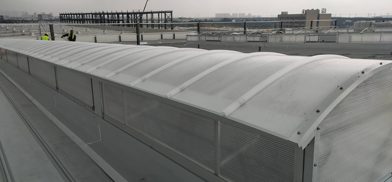 江鈴股份圓拱形排煙天窗（鎖扣板）