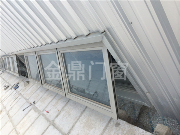 電動(dòng)側(cè)排煙窗